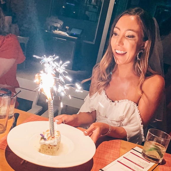 Meet your Posher, Triana - Picture 6 of 8